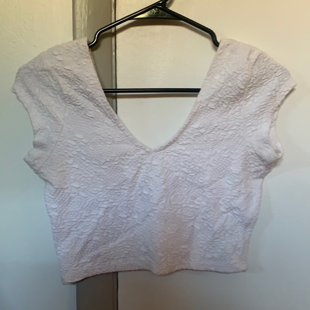 Beautiful textured white crop top
